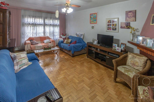 Sobrado Em Camaquã Com 4 Dormitórios - Lu268809