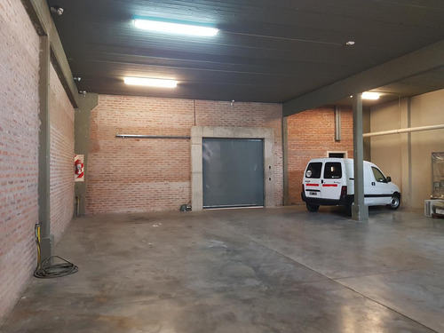 Depósito De 1150 M2 Cubiertos,ideal Logistica, A Mts De Estacion De Tren