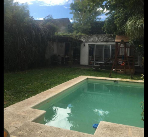 Casa En Venta Castelar Norte