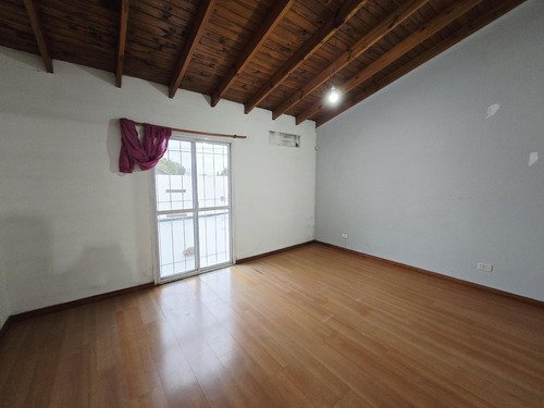 Duplex Luminoso 3amb Con Cochera En Villa Bosch