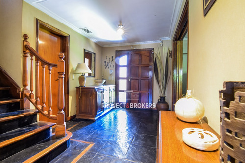 Espectacular Casa En Castelar Norte