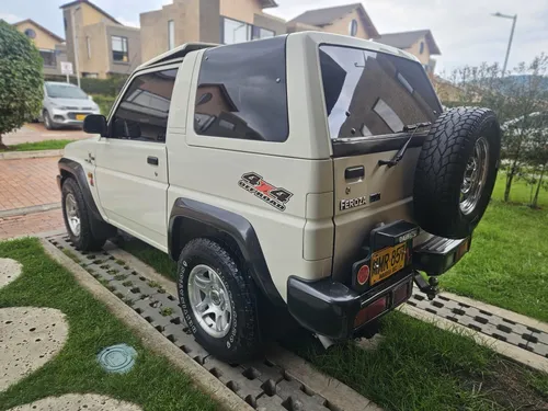 Daihatsu Feroza 1.6 F300