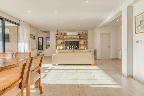 Casa En Venta En Puertos Del Lago, Ceibos