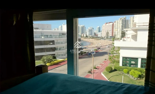 Casa A Pasos De La Rambla Mansa - Apta Para Hostel Y Gastronomía.