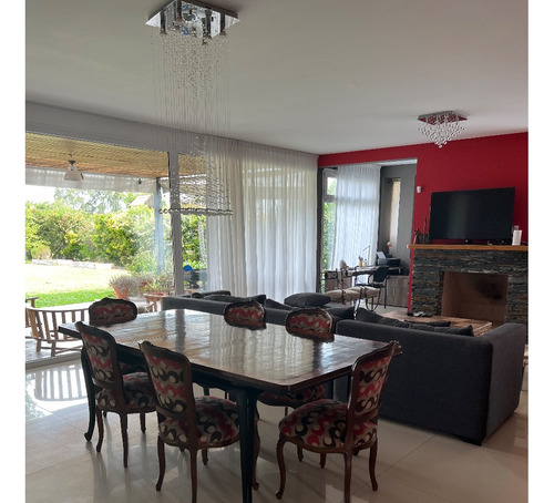 Remanso | 5 Dorm | 6 Baños | Lote 1150m2 | 360m2 | Financio