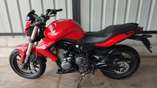 Imagen 2 de 25 de Benelli Tnt 300