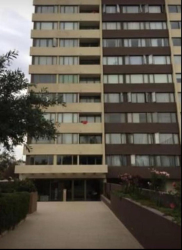 Departamento En Arriendo, Amoblado De Tipología Mariposa