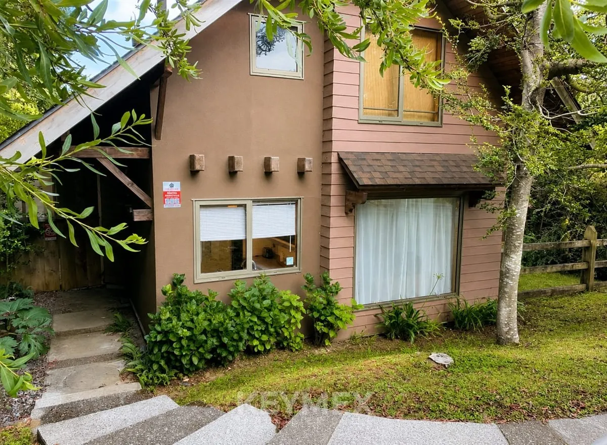 Imagen 1 de 14 de Casa En Venta De 4 D/ 3b/ 2e. Pucón