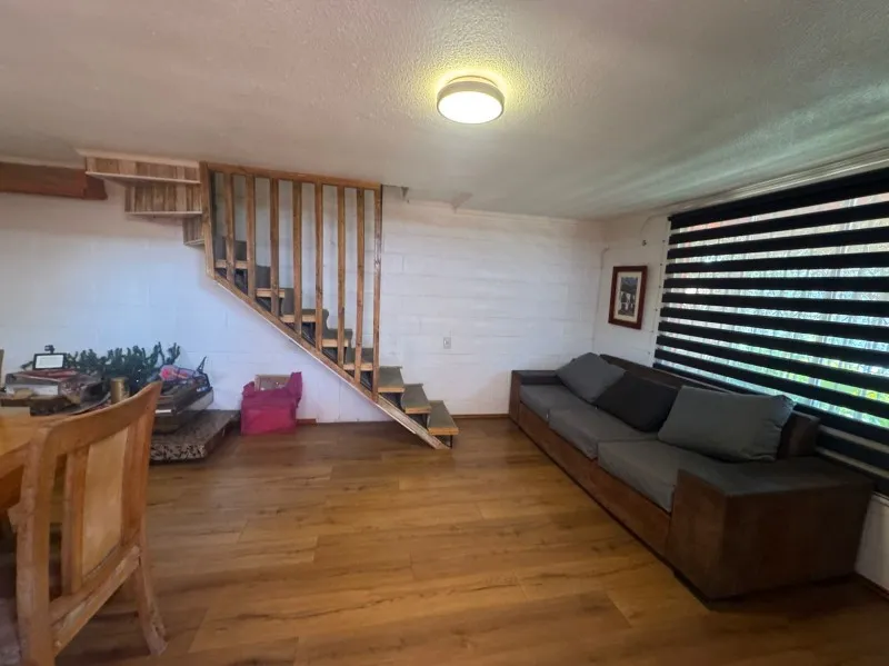 Imagen 3 de 16 de Amplia Casa En Venta/ Avenida San Carlos /puente Alto