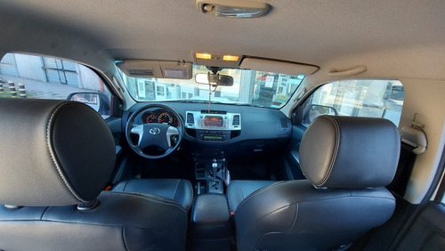 Toyota Hilux 3.0 Cd Srv Cuero 4x4 5at - A4 2015