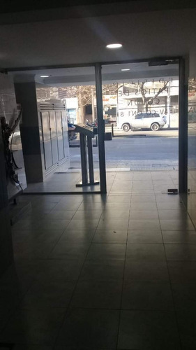 Vendo Departamento Un Dormitorio Alberdi S/ Av.colon -rec Mayor