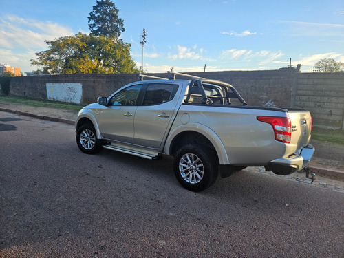 Mitsubishi L200 2.5 Cd 4wd High-power Di-d At5 Cuero