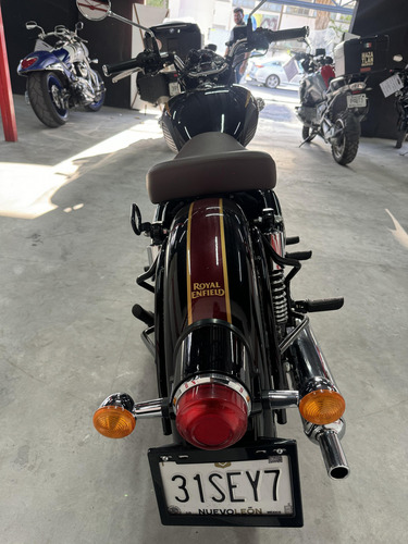 Royal Enfield Classic 350 2024