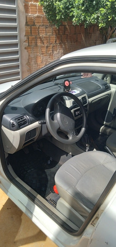 Imagem 7 de 11 de Renault Clio 2004 1.0 16v Authentique 5p