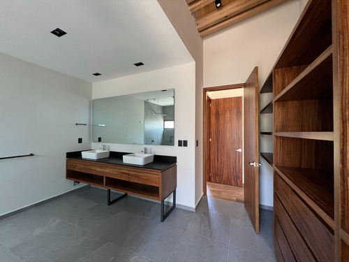 Le Cinq Rancho Avándaro