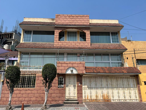 Casa En Venta Para Remodelar En Tecamachalco.