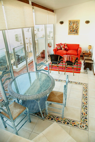 Vendo Apto Reciclado, Vista Emir Península 3 Dorm, 2 Baños