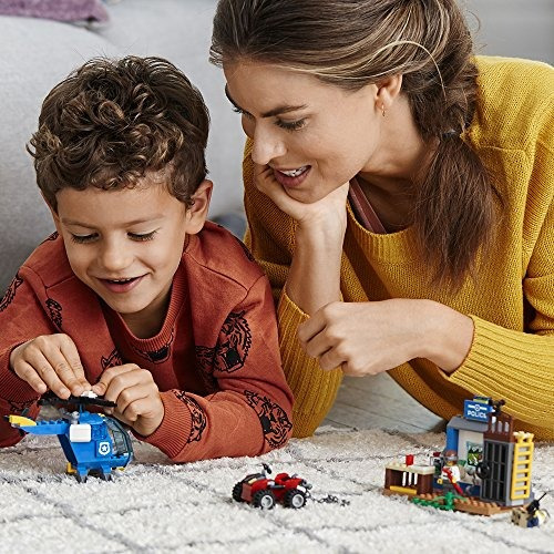 Jóvenes Lego / 4 + Montaña Policía Persecución 10751 Ki