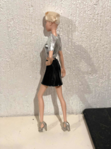 Barbie Top Módel Basics Collector Rubia Piel Blanca! Hermosa (Usado)