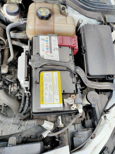 Imagen 13 de 14 de Nissan Sentra Emotion Cvt Blu At 2012