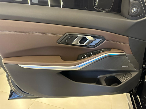 BMW 320i 2.0 16V TURBO FLEX M SPORT AUTOMÁTICO