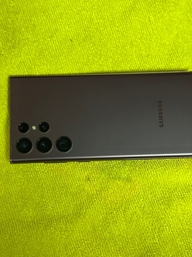 Samsung Galaxy S22 Ultra Excelentes Condiciones Y Una Increíble Cámara Un Zoom Excelente Me Encantó Para Juegos (Usado)