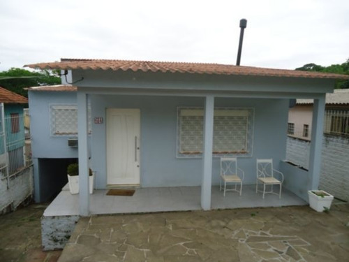 Casa Em Guarujá Com 4 Dormitórios - Mi14299