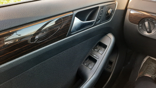 Volkswagen Vento 2.5 Advance Plus 170cv