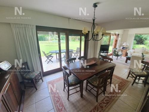 Hermosa Casa En Venta Zona Privilegiada.- Ref: 4179