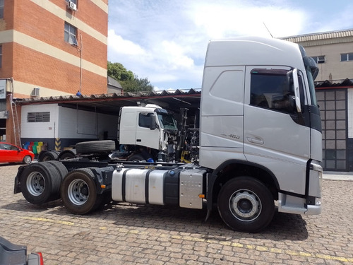 Imagem 10 de 13 de Volvo Fh 460 6x2 2018/2019 Teto Alto