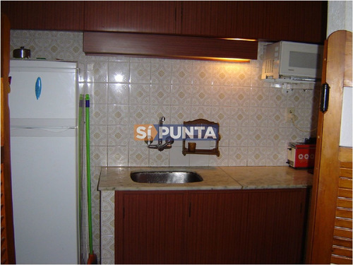 Imagen 8 de 13 de Apartamento En Mansa, 1 Dormitorios *