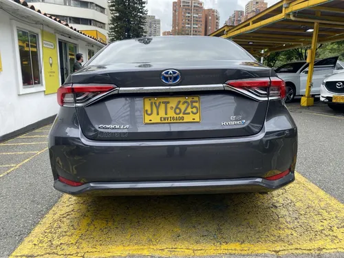 Toyota Corolla 1.8 Se-g Hibrido At 4x2 2022