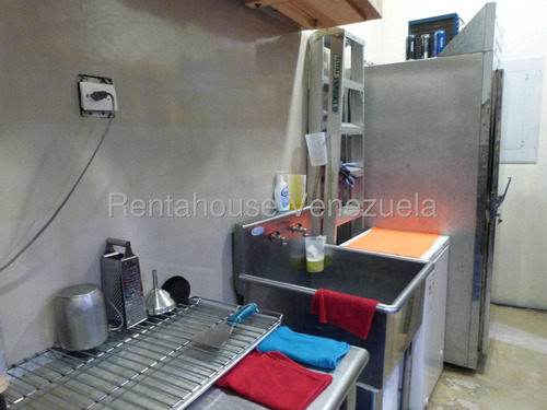 Estupendo Fondo De Comercio En Venta Totalmente Operativo Con Maravillosa Ubicación Parque Cerro Verde