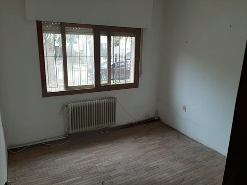 Venta En Atlantida A Pasos Del Mar 303at
