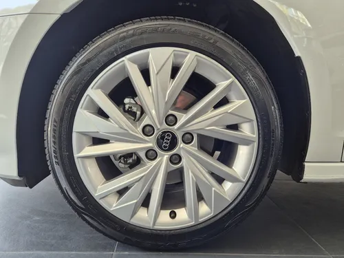 Audi A3 1.4 Sedán 35tfsi Dynamic At Dsg