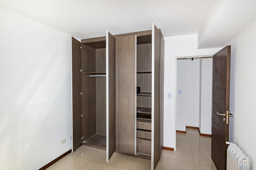 Imagen 19 de 24 de Av Pellegrini 3709 Torre 3 04 09