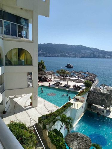 Imagen 2 de 12 de Frente A La Playa Corazón De Acapulco, Los Mejores Restaurantes, Discotecas Y Centros Comerciales