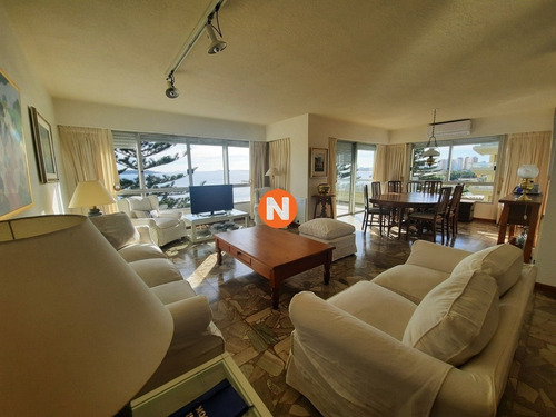 Apartamento En Venta Y Alquiler, Mansa, Punta Del Este, 3 Dormitorios.- Ref: 1800