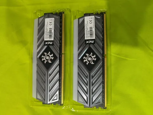 Memoria Ram Ddr4 Xpg Spectrix D41 2 X 8gb 3000mhz (Usado)