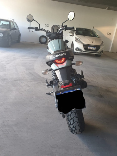 Ducati Scrambler Sixty2
