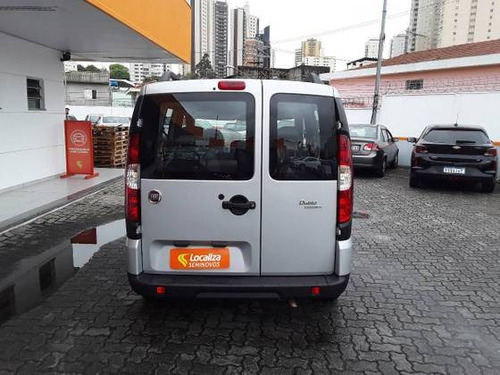 Imagem 8 de 9 de Fiat Doblò 1.8 Mpi Essence 7l 16v Flex 4p Manual