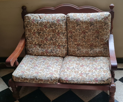 Sillon Algarrobo 2 Cuerpos Con Almohadones (Usado)