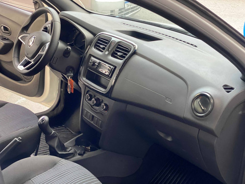 Imagem 11 de 14 de Renault Logan 1.0 12v Sce Flex Life Manual