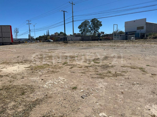 Terreno Comercial En Renta En Avenida Universidad, Sjr, Querétaro.