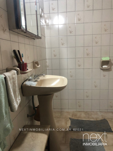 Amplia Casa En Rosario Con Espacio Para Tu Negocio Y Un Departamento Para Alquilar