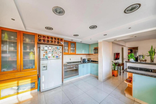 Departamento En Venta - 5 Dormitorios 4 Baños - Cocheras - 274mts2 - Flores