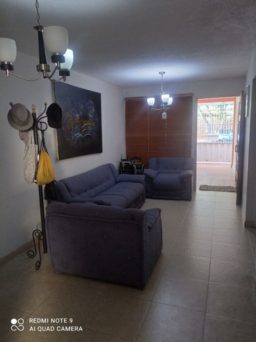 Imagen 20 de 22 de Se Vende Casa En San Diego Con Local Comercial Urb. La Esmeralda Foc-1205 04125067379 04244900499
