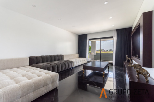 Casa De Lujo En Venta En La Providencia Resort & Country Club, Canning