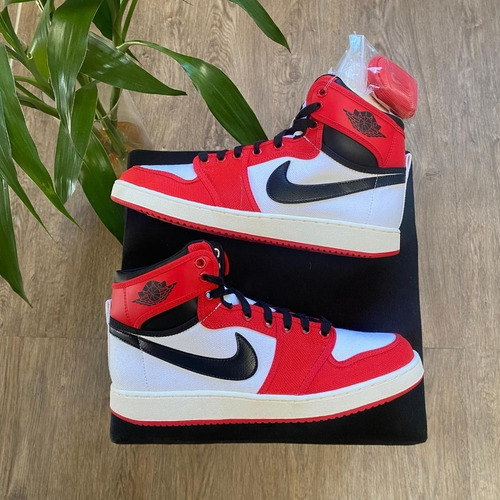 Air Jordan 1 Ko Chicago