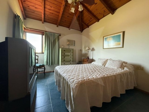 Propiedad En Venta, 3 Dormitorios, Country Ubajay